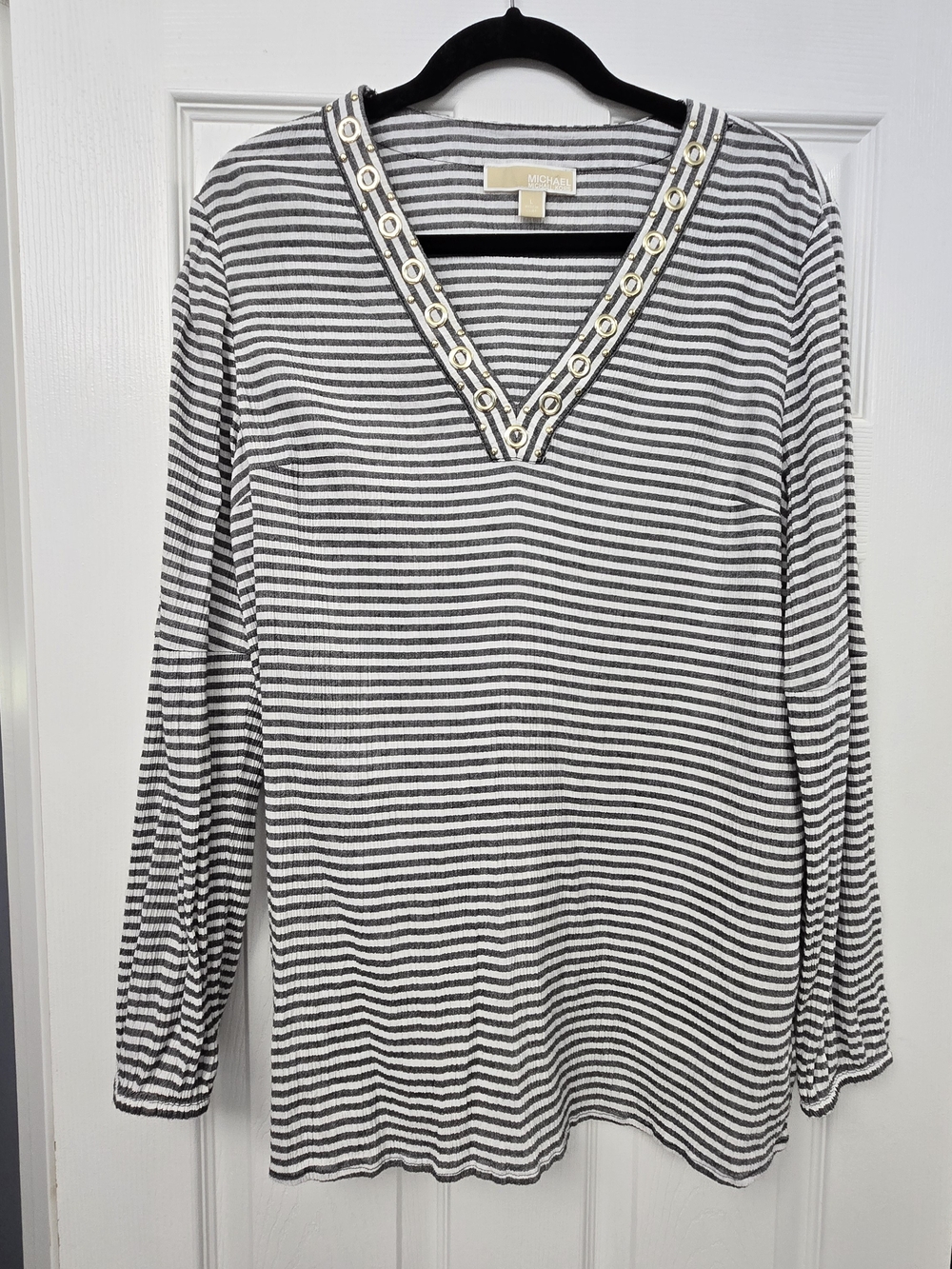 MICHAEL Michael Kors Striped Grommet V-Neck Long Sleeve Top Womens Large Grey